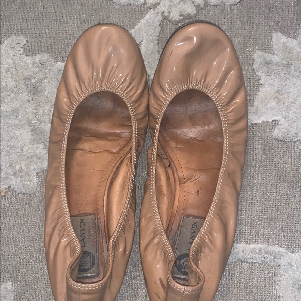 Lanvin beige pattern leather flats